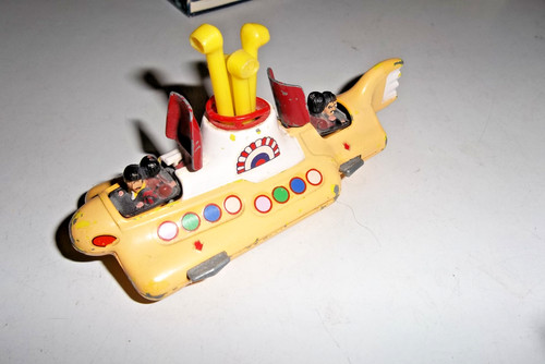 The beatles corgi yellow - corgi,