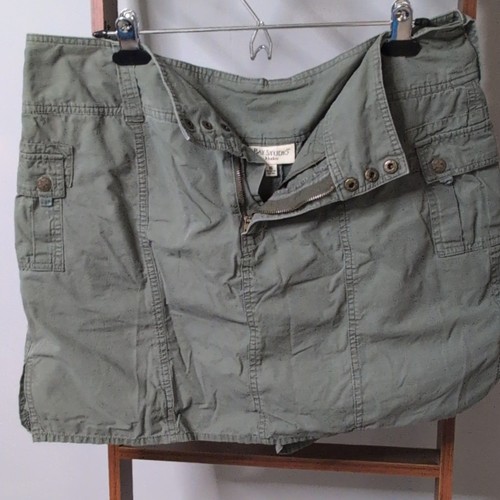 Bay studio women green - studio, women’s