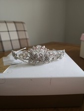 wedding tiara bride
