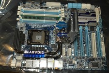 Gigabyte GA-X58A-UD7 Intel i7-930 (SLBKP) DDR3 ATX Motherboard