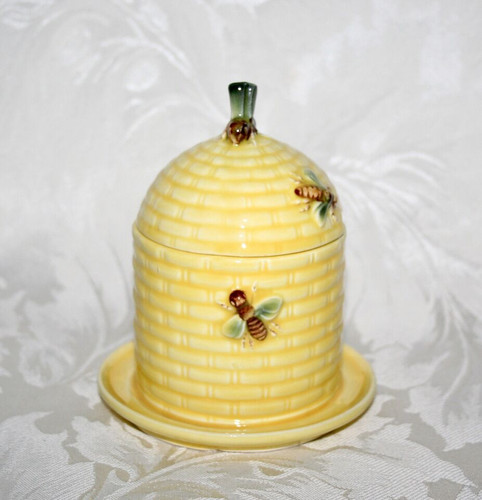 Vintage 1950 goebel hummel - vintage, 1950’s