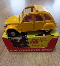 James Bond 007 Citroen 2CV for Your Eyes Only  Corgi Toys 1981