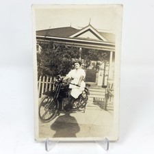 Antique ca. 1915 Woman in a