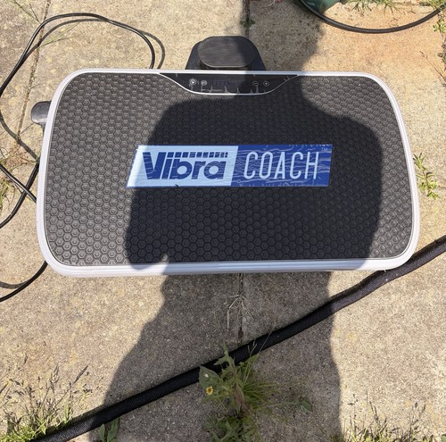 Compact quiet vibration - vibration, plate