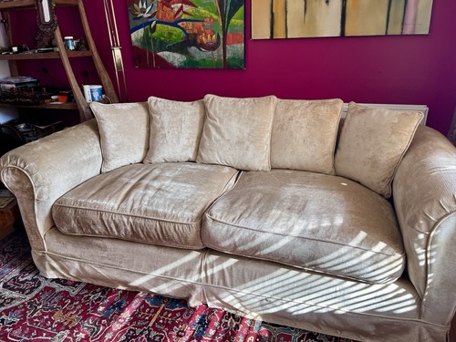 Large american style gold - american,