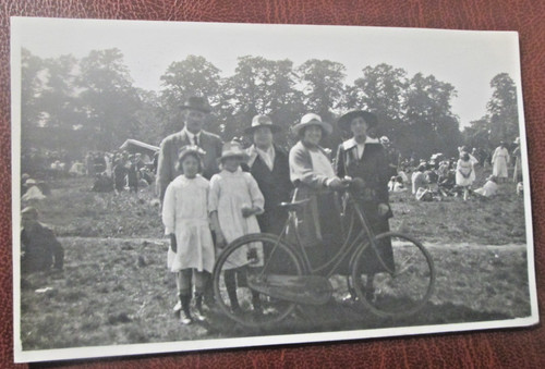 Vintage postcard chislehurst - vintage,