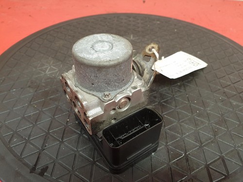 Honda adv 750 abs - abs, pump