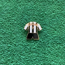 Newcastle Keegan Strip  Pin Badge