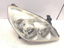 Opel Vectra C Estate headlight
