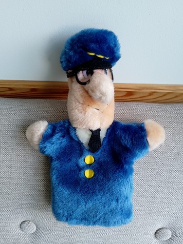 Rare vintage postman pat hand - rare,
