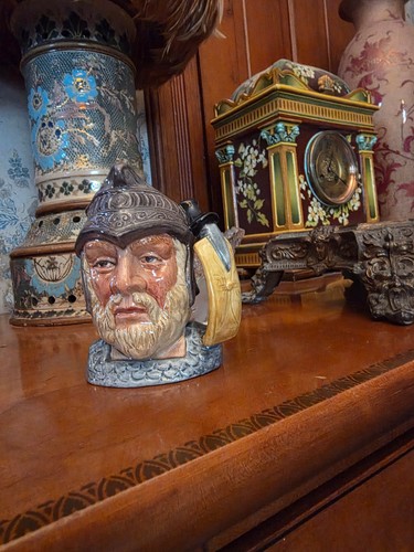 Antique royal doulton - antique,