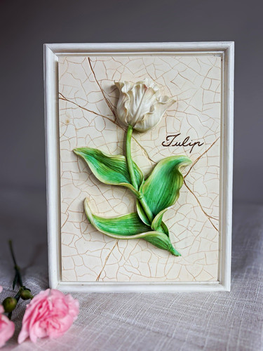 Vintage tulip floral wall - m&s,