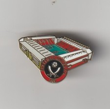 SHEFFIELD UNITED F.C. Club Crested Ground Enamel Badge FREE POST