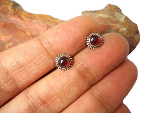 Red garnet gemstone - gemstone, stud