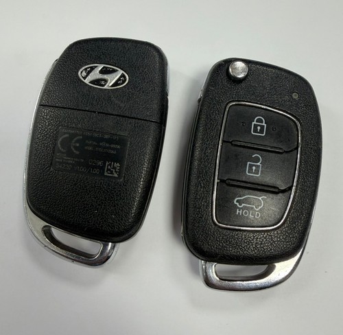 Hyundai flip key fob button - key, 3