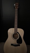 Yamaha F310 Full-Size Acoustic