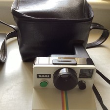 Retro Polaroid 1000 Instant Camera fully tested with case
