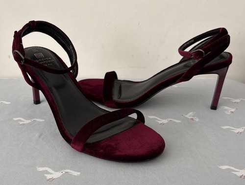 Ladies size wide fit next - 38,