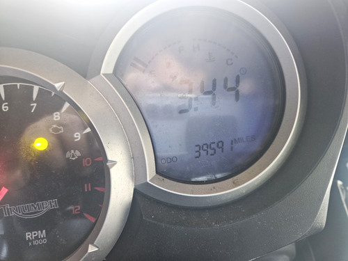 Triumph sprint 1050 clocks - sprint,