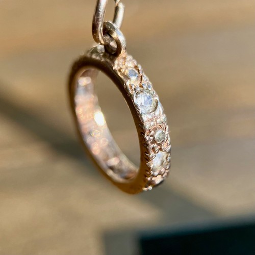 9ct gold eternity - charm, |