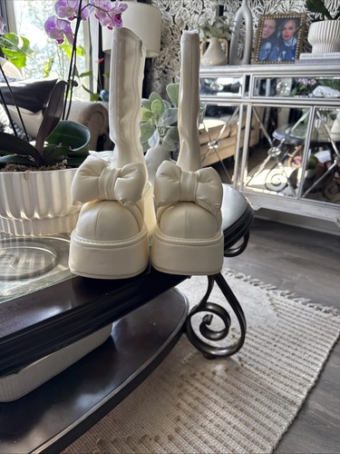 Sugar thrillz bow bootie - bow,
