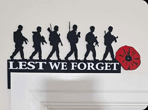 Lest forget poppy door - lest,