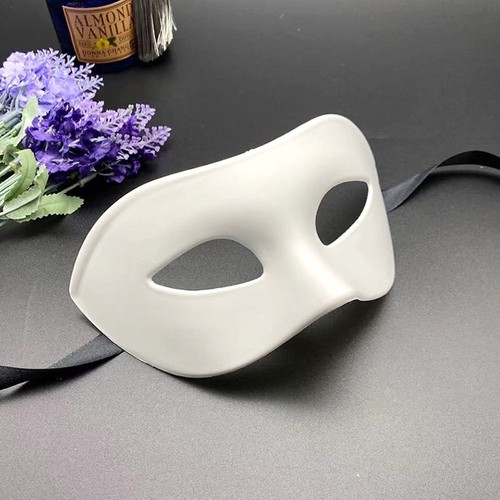 Phantom half face - half,