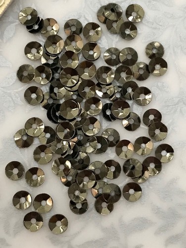 Sequins 4mm cup - 4mm,