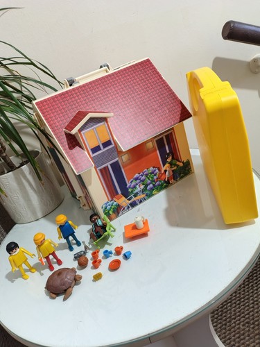 Playmobil house carry case - -,