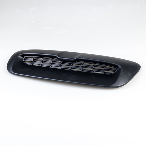 Matte black hood vent - black,