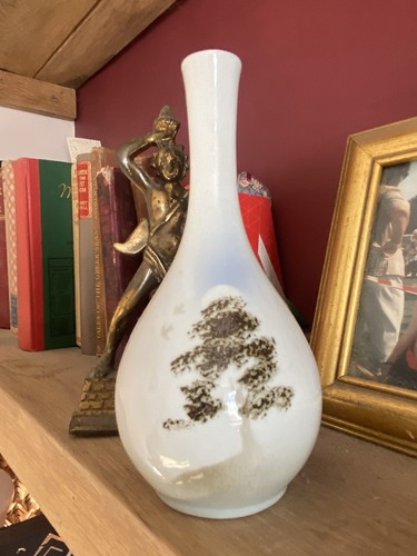 Highbank porcelain bud vase - porcelain,