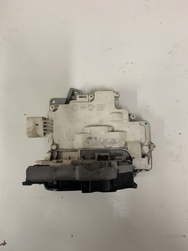Front left door lock - left,