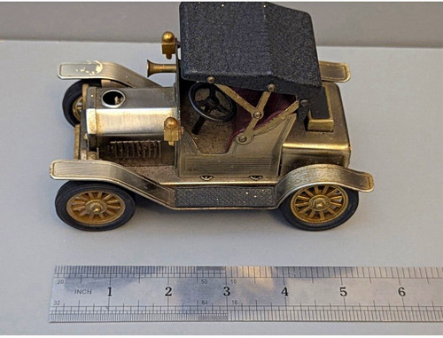 Lighter tribute veteran car - lighter,