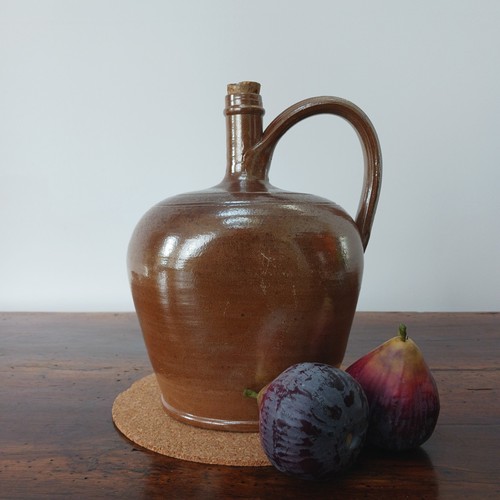 Attractive mid size vintage - size,
