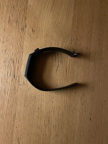 Black fit bit - black,