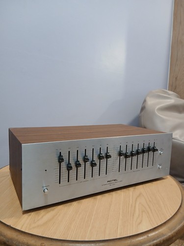 Rotel graphic equaliser 700 - graphic,