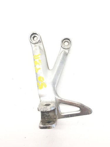 Left rear turntable yamaha - rear,