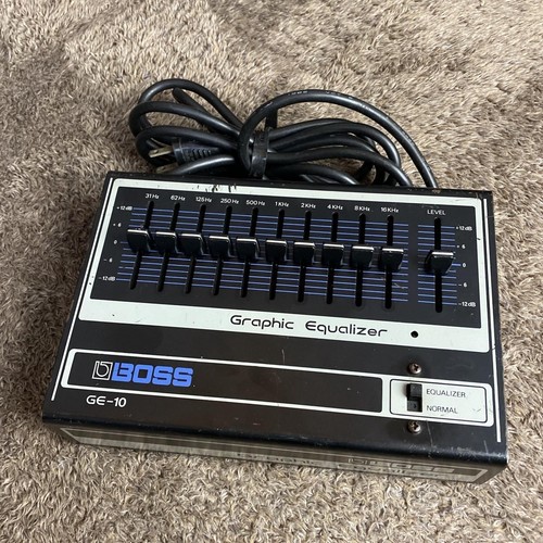 Boss vintage guitar - eq,