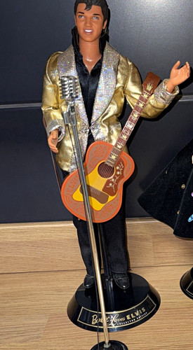 Barbie loves elvis - barbie,