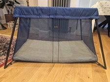 Babybjorn travel cot with