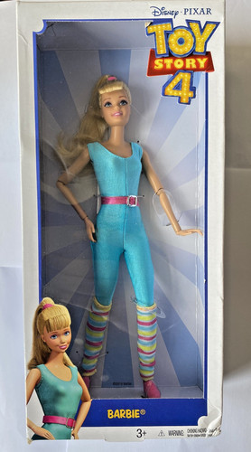 Damaged box new barbie - barbie, toy