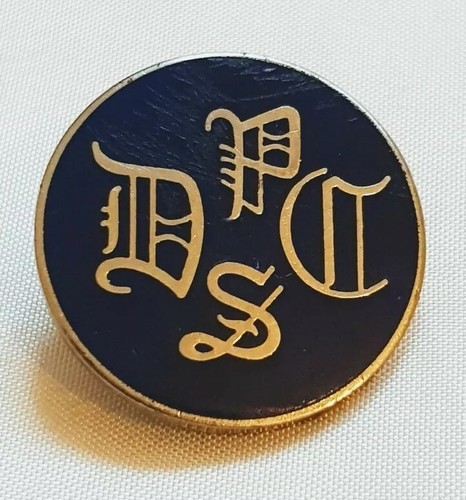 Beautiful blue enamel pin - blue,