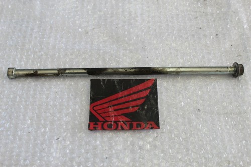 Axle thru wheel - , rear