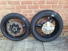 GSXR 1000 K3 K4 FRONT AND REAR WHEELS – INCL DISCS, CARRIER, SPROCKET & TYRES