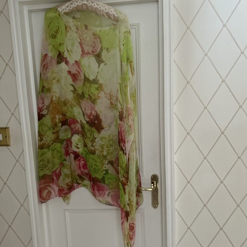 Floral beach cover - , up