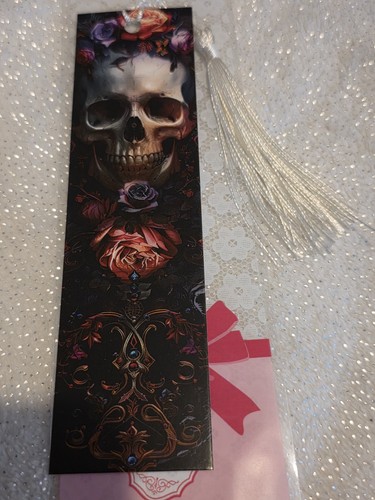 Black multicoloured skull - multicoloured,