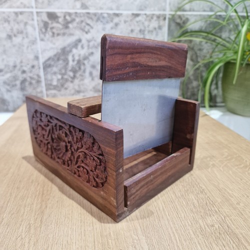 Carved mango wood - carved,
