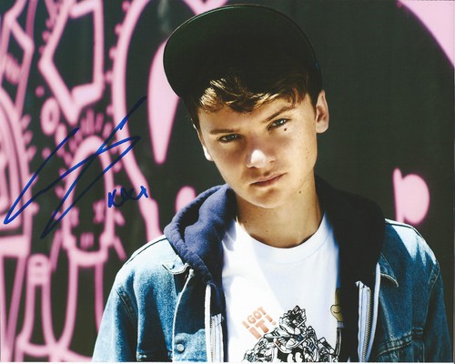 Singer british conor - singer,