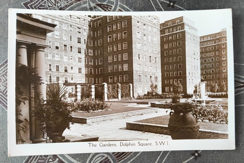 Dolphin square the gardens sw1 - the,