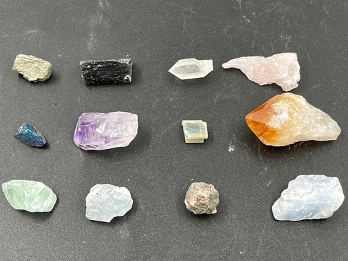 Spiritual crystal set - -, 12